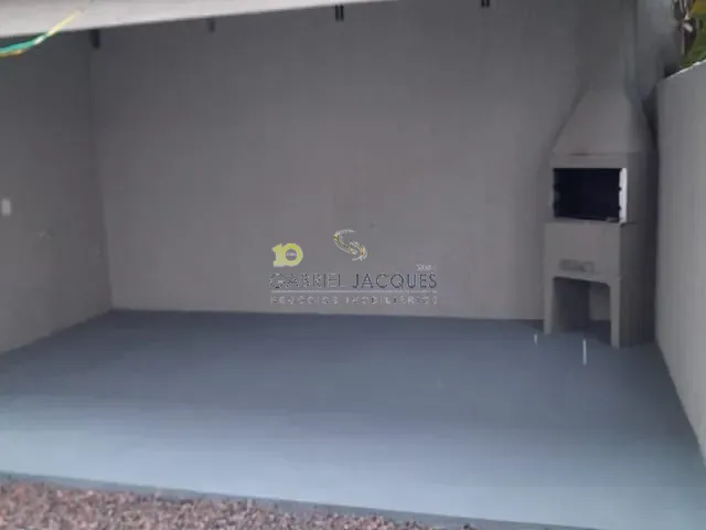 Sobrado 2 quartos e 1 banheiro, à venda, no bairro São Sebastião em Palhoça