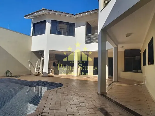 Sobrado 3 quartos e 4 banheiros, à venda, no bairro Jardim Estoril III em Bauru