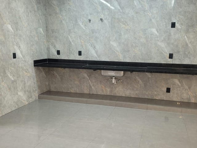 Sobrado com 210m² 3 quartos e 4 banheiros, à venda, no bairro Jardim Atlântico em Goiânia