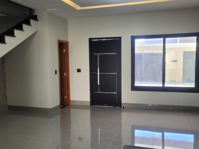 Sobrado com 210m² 3 quartos e 4 banheiros, à venda, no bairro Jardim Atlântico em Goiânia