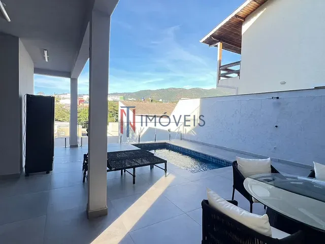 Sobrado com 370m² 3 quartos e 4 banheiros, à venda, no bairro Jardim Jaraguá em Atibaia