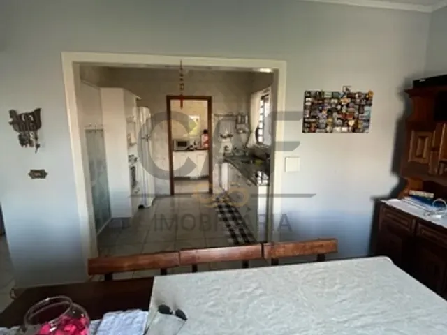 Sobrado com 275m² 4 quartos e 5 banheiros, à venda, no bairro Jardim Bela Vista em Jaguariúna