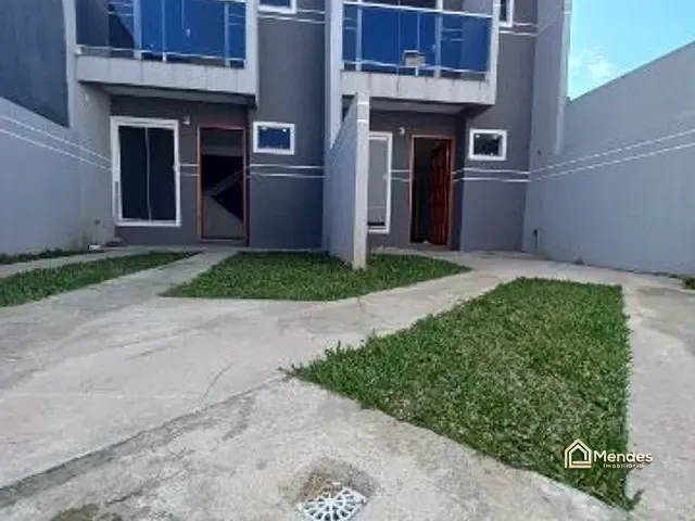 Sobrado com 73m² 2 quartos e 1 banheiro, à venda, no bairro Sítio Cercado em Curitiba