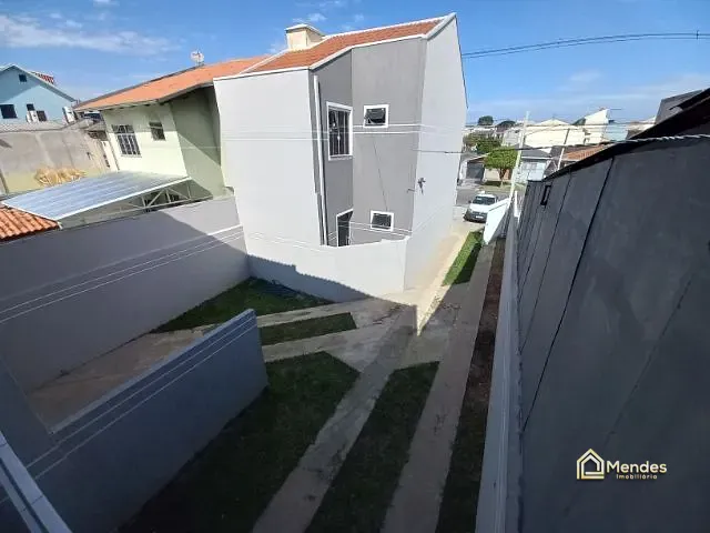 Sobrado com 73m² 2 quartos e 1 banheiro, à venda, no bairro Sítio Cercado em Curitiba