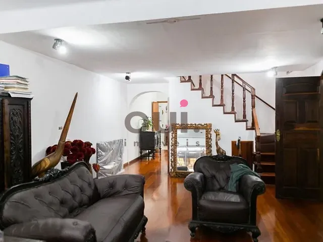 Sobrado com 370m² 5 quartos e 4 banheiros, à venda, no bairro Vila Deodoro em São Paulo