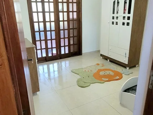 Sobrado com 147m² 2 quartos e 2 banheiros, à venda, no bairro Parque Residencial Anna Guilhermina Rois Alves em Guaratinguetá