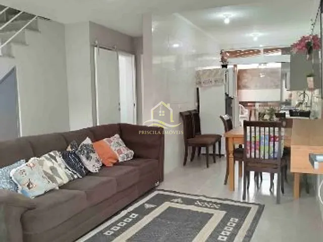 Sobrado com 204m² 3 quartos e 3 banheiros, à venda, no bairro Boraceia em Bertioga