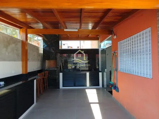 Sobrado com 204m² 3 quartos e 3 banheiros, à venda, no bairro Boraceia em Bertioga