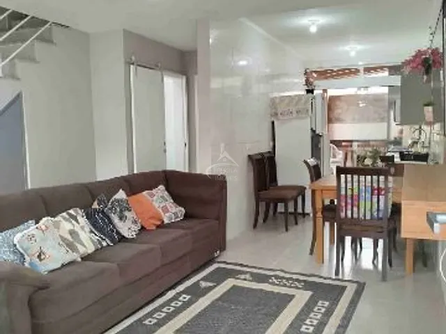Sobrado com 204m² 3 quartos e 3 banheiros, à venda, no bairro Boraceia em Bertioga