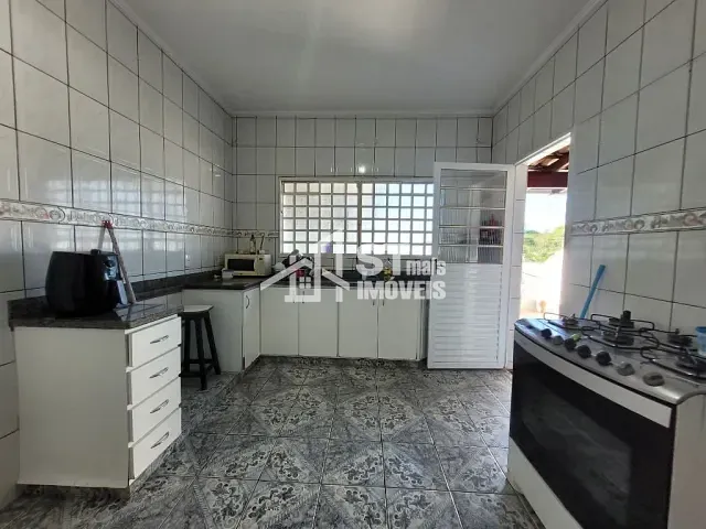 Sobrado com 410m² 2 quartos e 1 banheiro, à venda, no bairro Jardim Rio Negro em Andradas