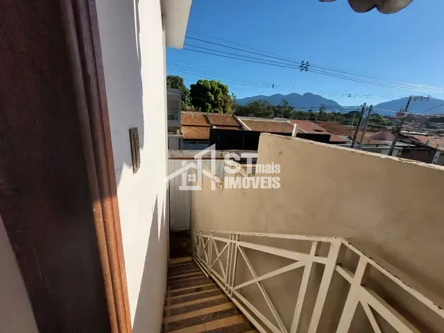 Sobrado com 410m² 2 quartos e 1 banheiro, à venda, no bairro Jardim Rio Negro em Andradas