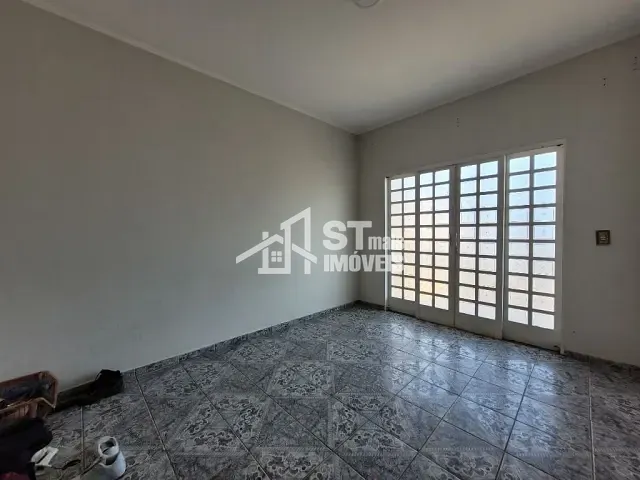 Sobrado com 410m² 2 quartos e 1 banheiro, à venda, no bairro Jardim Rio Negro em Andradas