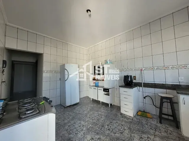 Sobrado com 410m² 2 quartos e 1 banheiro, à venda, no bairro Jardim Rio Negro em Andradas