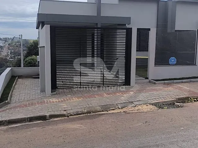 Sobrado com 153m² 3 quartos e 2 banheiros, à venda, no bairro Esplanada em Chapecó