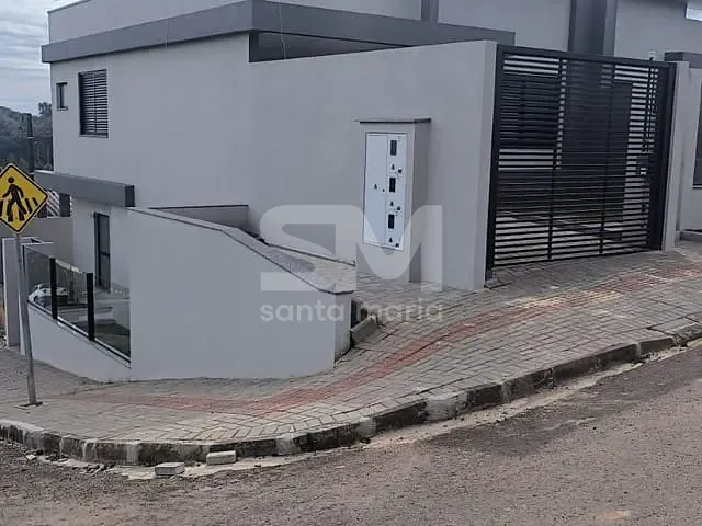Sobrado com 153m² 3 quartos e 2 banheiros, à venda, no bairro Esplanada em Chapecó