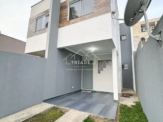 Sobrado 3 quartos e 2 banheiros, à venda, no bairro Tatuquara em Curitiba