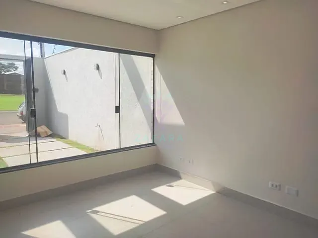 Sobrado com 198m² 3 quartos e 2 banheiros, à venda, no bairro Jardim Montevidéu em Campo Grande