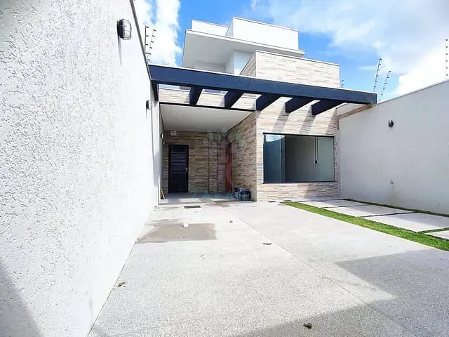 Sobrado com 198m² 3 quartos e 2 banheiros, à venda, no bairro Jardim Montevidéu em Campo Grande