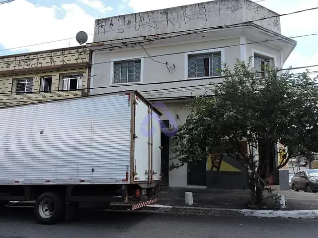Sobrado com 300m² 5 quartos e 3 banheiros, à venda, no bairro Vila Paranaguá em São Paulo