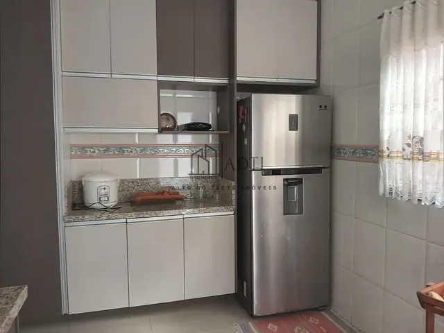 Sobrado com 510m² 3 quartos e 3 banheiros, à venda, no bairro Conjunto Habitacional Brás Cubas em Mogi das Cruzes