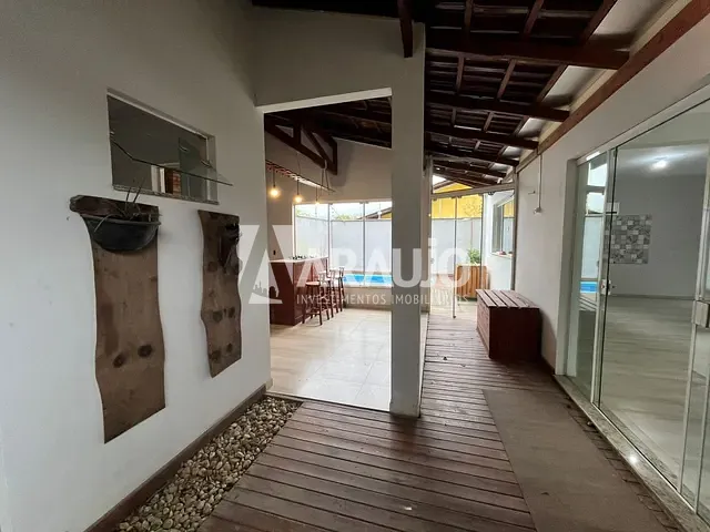 Sobrado com 266m² 4 quartos e 4 banheiros, à venda, no bairro Centro em Penha