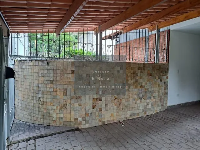 Sobrado com 309m² 4 quartos e 5 banheiros, à venda ou para alugar, no bairro Vila Andrade em São Paulo