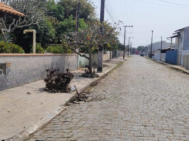 Sobrado com 260m² 5 quartos e 4 banheiros, à venda, no bairro Praia Alegre em Penha