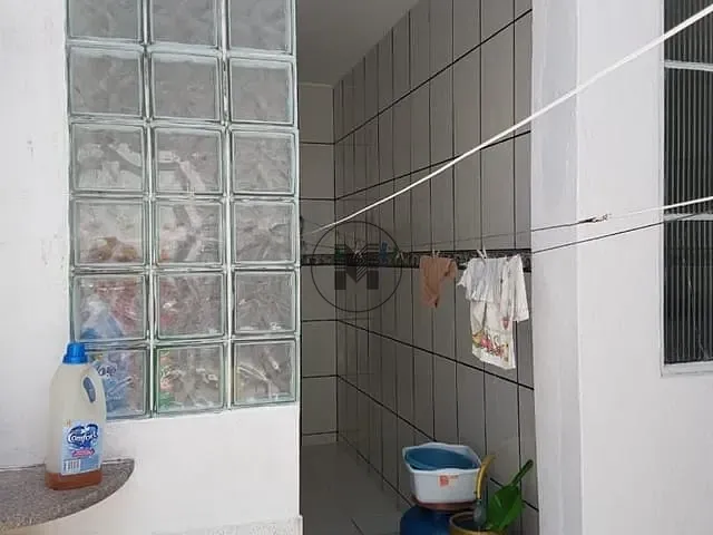 Sobrado com 180m² 3 quartos e 2 banheiros, à venda, no bairro Campo do Galvão em Guaratinguetá