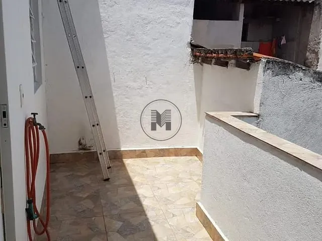 Sobrado com 180m² 3 quartos e 2 banheiros, à venda, no bairro Campo do Galvão em Guaratinguetá