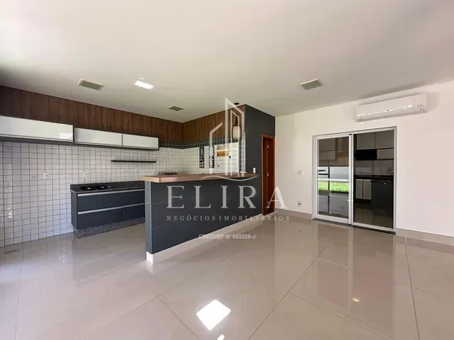 Sobrado com 360m² 4 quartos e 6 banheiros, à venda, no bairro Jardim Imperador em Americana