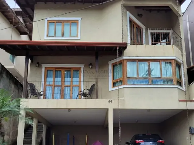 Sobrado com 300m² 4 quartos e 4 banheiros, à venda, no bairro Cond. Nova Paulista em Itapevi