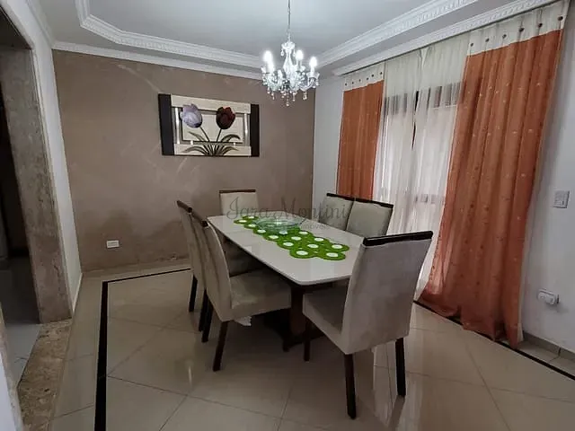Sobrado com 300m² 4 quartos e 4 banheiros, à venda, no bairro Cond. Nova Paulista em Itapevi