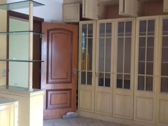 Sobrado com 470m² 3 quartos e 6 banheiros, à venda, no bairro Vila Pires em Santo André