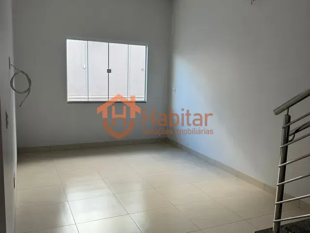 Sobrado 2 quartos e 2 banheiros, para alugar, no bairro Centro-Sul em Sorriso