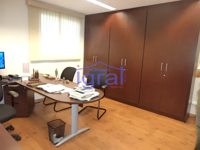 Sobrado com 175m² 4 quartos e 2 banheiros, à venda ou para alugar, no bairro Jabaquara em São Paulo
