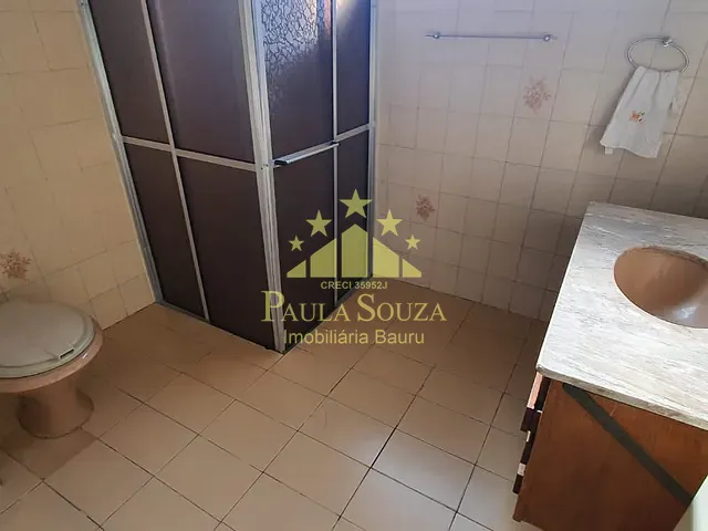 Sobrado com 51840m² 7 quartos e 4 banheiros, à venda, no bairro Centro em Bauru