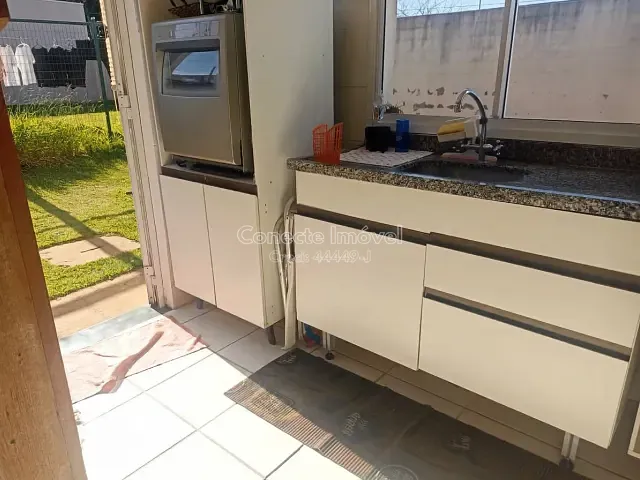 Sobrado 2 quartos e 2 banheiros, à venda, no bairro Recanto Camanducaia em Jaguariúna
