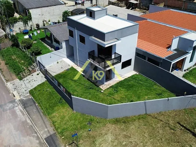 Sobrado com 167m² 3 quartos e 1 banheiro, à venda, no bairro Jardim das Graças em Colombo