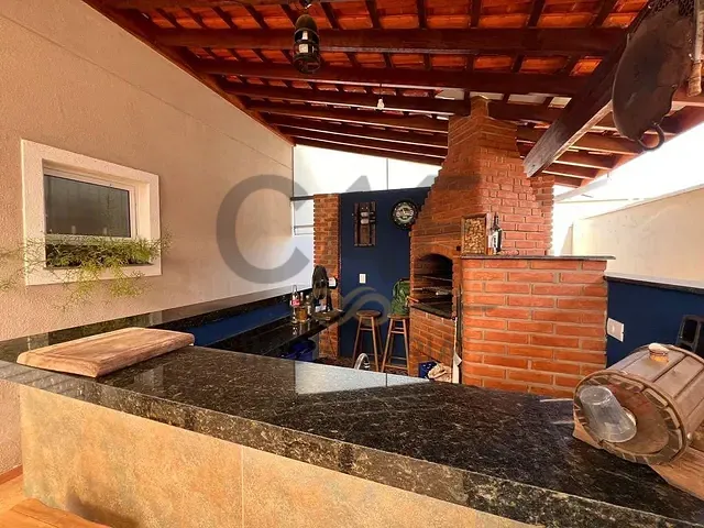 Sobrado com 200m² 2 quartos e 1 banheiro, à venda, no bairro Recanto Camanducaia em Jaguariúna