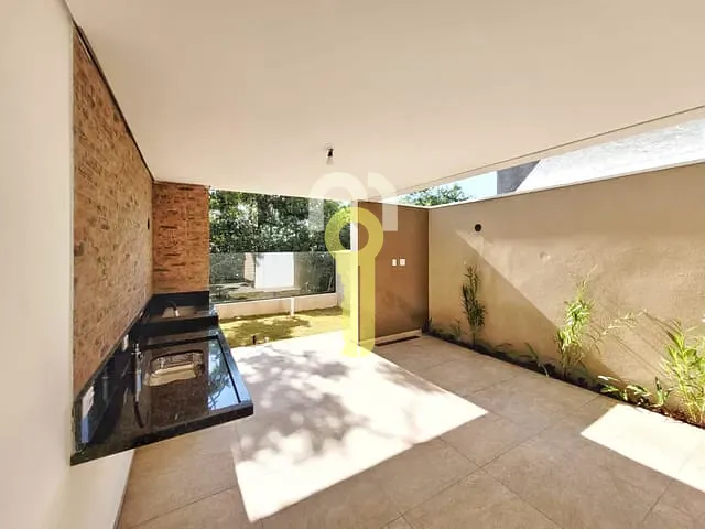 Sobrado com 135m² 3 quartos e 3 banheiros, à venda, no bairro Sítio Boa Vista em Cotia
