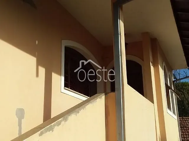 Sobrado com 160m² 3 quartos e 1 banheiro, à venda, no bairro Vila Mac Knight em Santa Bárbara D'Oeste