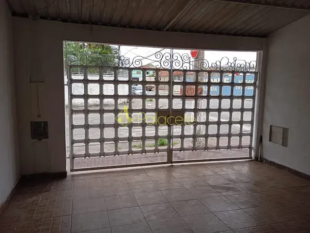 Sobrado 5 quartos e 4 banheiros, à venda, no bairro Alto do Cardoso em Pindamonhangaba