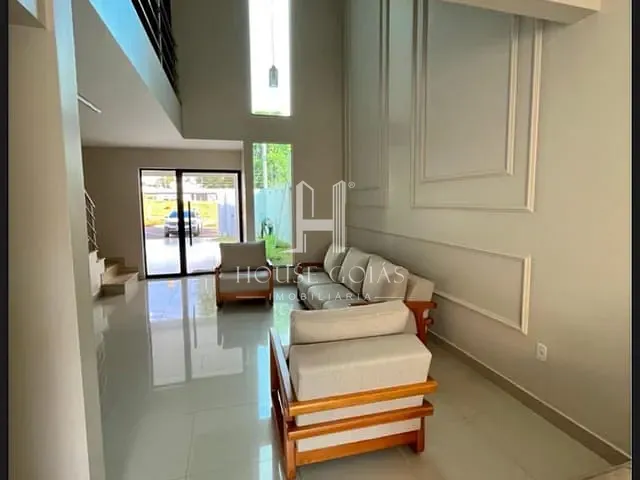 Sobrado com 210m² 3 quartos e 4 banheiros, à venda, no bairro Jardim Atlântico em Goiânia