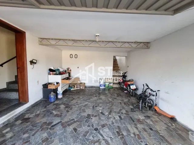 Sobrado com 150m² 3 quartos e 2 banheiros, à venda, no bairro Jardim Alvorada em Andradas