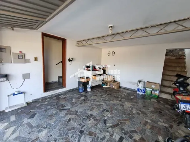 Sobrado com 150m² 3 quartos e 2 banheiros, à venda, no bairro Jardim Alvorada em Andradas