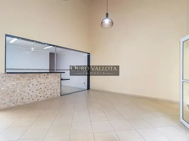 Sobrado com 255m², para alugar, no bairro Mooca em São Paulo