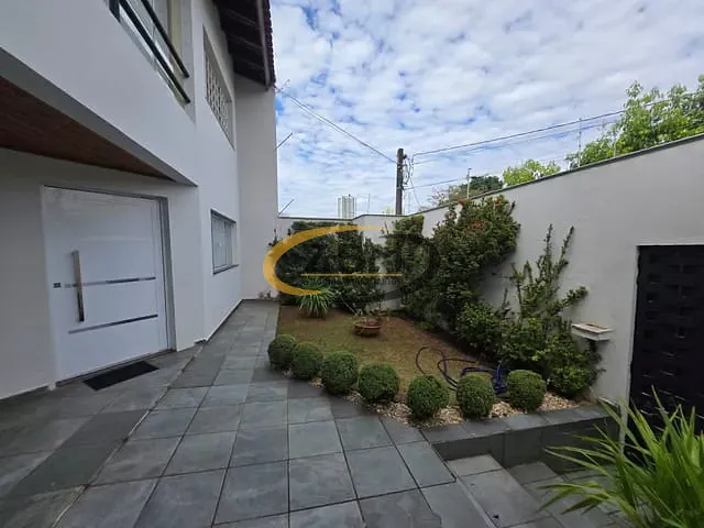 Casa 5 quartos e 7 banheiros, à venda, no bairro Mediterrâneo em Londrina