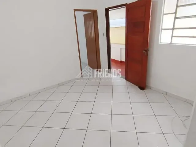Casa com 90m² 2 quartos e 1 banheiro, à venda, no bairro Vila Granada em São Paulo