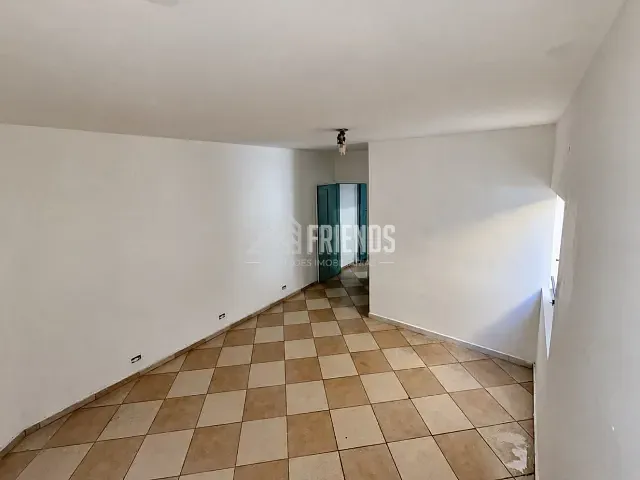Casa com 600m² 7 quartos e 5 banheiros, para alugar, no bairro Vila Pierina em São Paulo