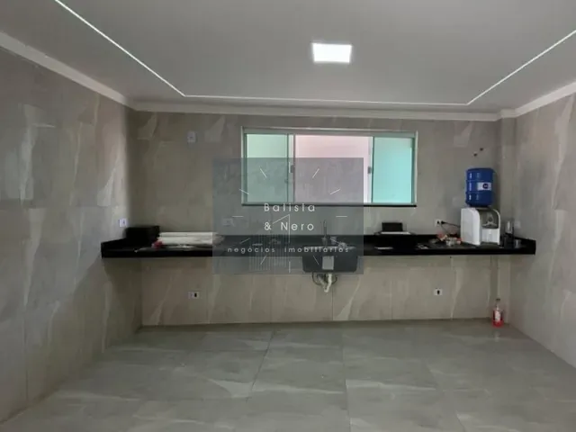 Sobrado com 250m² 5 quartos e 4 banheiros, à venda, no bairro Mirim em Praia Grande